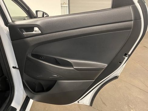 Used 2019 Hyundai Tucson Night image 15