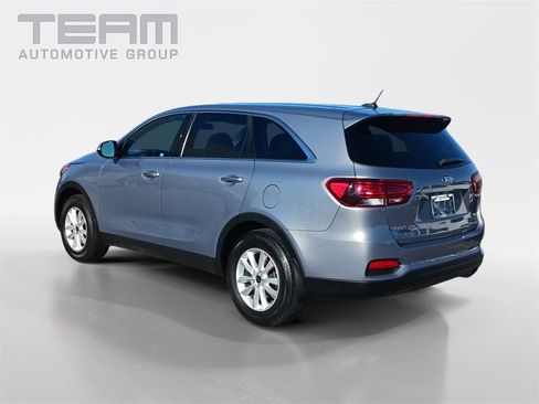 Used 2019 Kia Sorento L image 5