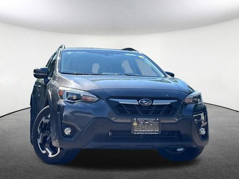 Used 2021 Subaru Crosstrek 2.5i Limited w/ Moonroof Package 1 AWD/4WD image 3