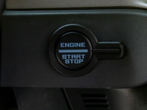 Used 2025 Ford Bronco Outer Banks AWD/4WD image 22
