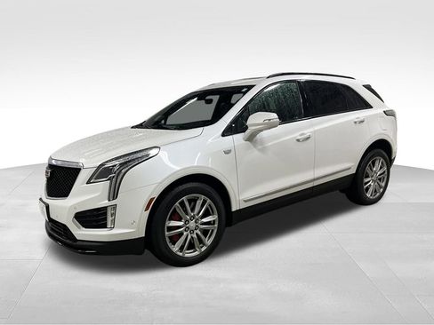 Certified 2023 Cadillac XT5 Sportv w/ Technology Package AWD/4WD image 4