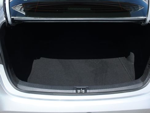 Used 2020 Toyota Corolla SE FWD image 15