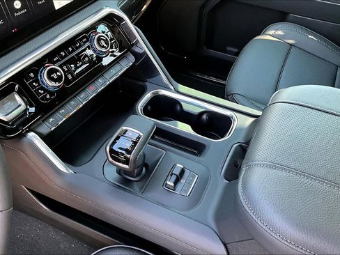 New 2025 GMC Sierra 1500 Denali image 10