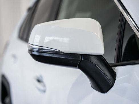 Used 2025 Toyota RAV4 XLE image 11