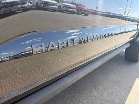 Used 2023 Ford F250 Lariat w/ Lariat Ultimate Package AWD/4WD image 19
