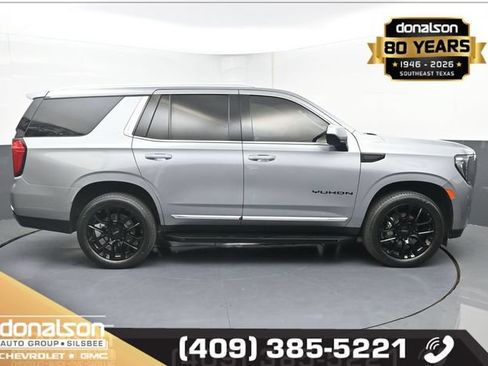 Used 2023 GMC Yukon SLT RWD image 2