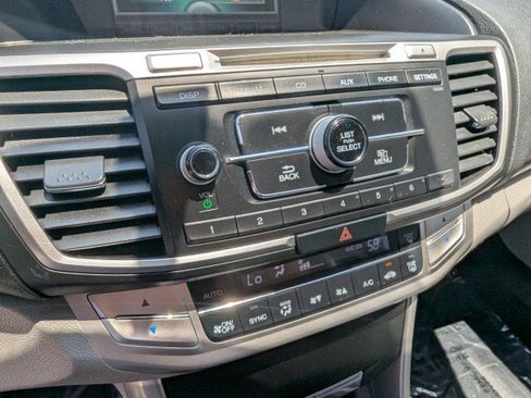 Used 2014 Honda Accord LX image 19