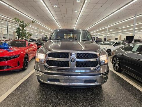 Used 2019 RAM 1500 Classic SLT AWD/4WD image 2