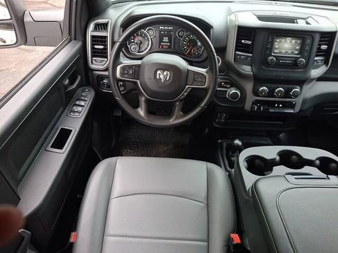 Used 2023 RAM 3500 Tradesman w/ Chrome Appearance Group AWD/4WD image 11