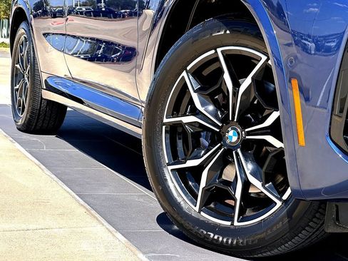 Certified 2025 BMW X4 M40i image 2