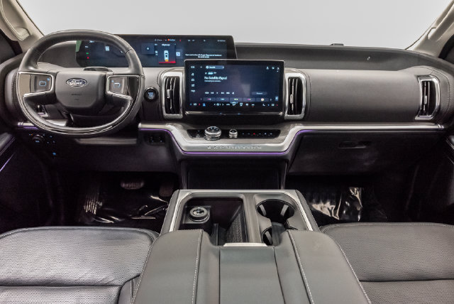 Used 2025 Ford Expedition Platinum AWD/4WD image 33