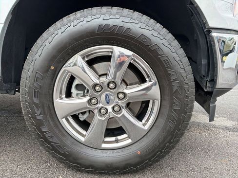 Used 2019 Ford F150 XLT w/ Equipment Group 302A Luxury AWD/4WD image 12