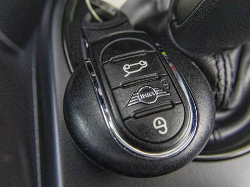 Used 2023 MINI Cooper SE image 30