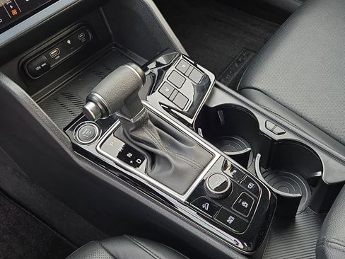 Certified 2024 Kia Sportage EX image 28