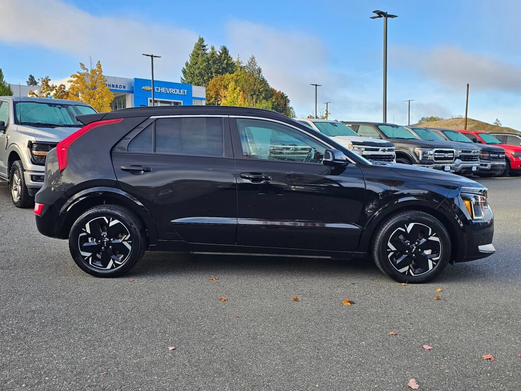 Certified 2023 Kia Niro Wind w/ Wind Preserve Package FWD image 4