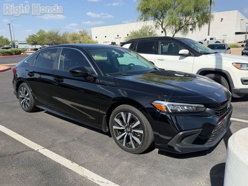 Certified 2024 Honda Civic EX image 5