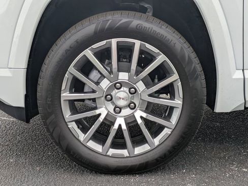 New 2026 GMC Terrain Denali w/ LPO, Black Badging Package image 14