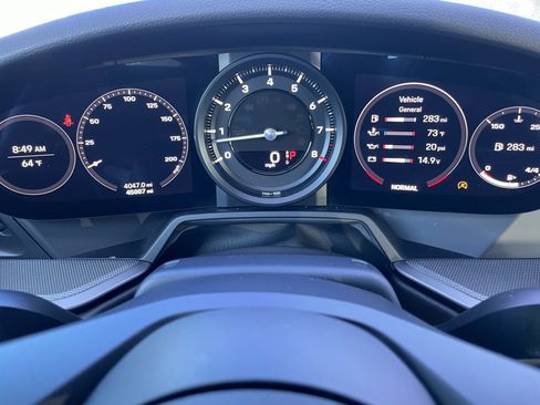 Used 2021 Porsche 911 Carrera RWD image 23