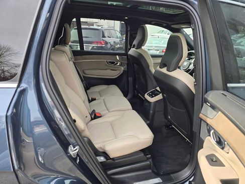 Certified 2025 Volvo XC90 T8 Ultra image 12