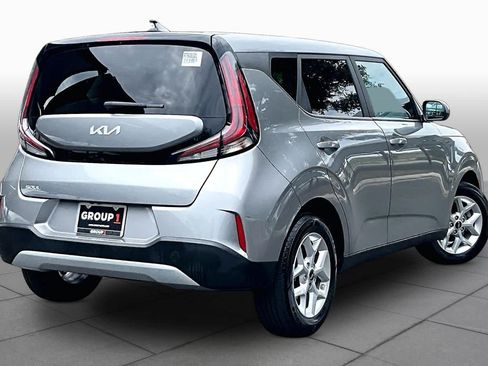 Used 2024 Kia Soul LX w/ Option Group 015 FWD image 13