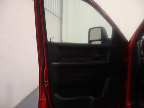 Used 2024 RAM 3500 Tradesman image 9