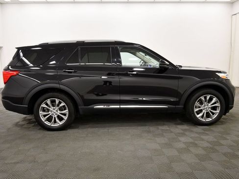 Used 2023 Ford Explorer Limited w/ Class IV Trailer Tow Package AWD/4WD image 9