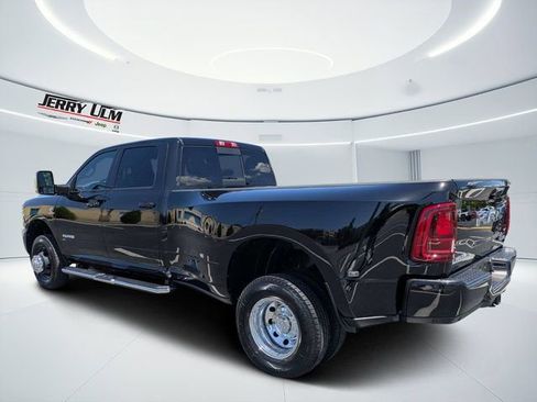 Used 2026 RAM 3500 Laramie AWD/4WD image 5