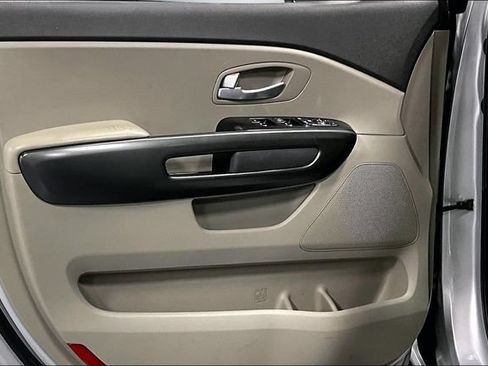 Used 2016 Kia Sedona L FWD image 19
