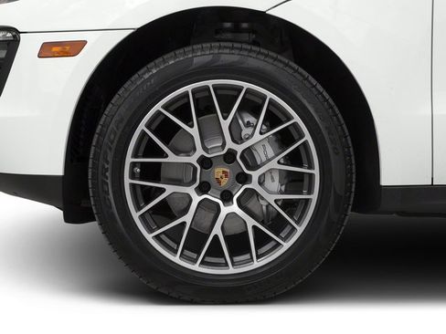 Used 2018 Porsche Macan GTS image 11