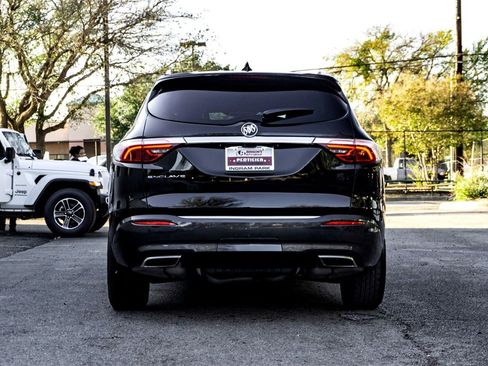 Used 2024 Buick Enclave Premium image 6