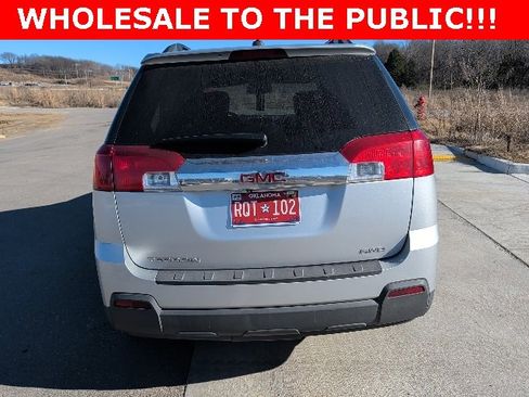 Used 2015 GMC Terrain SLE image 4