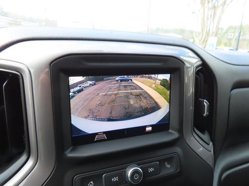 Used 2022 Chevrolet Silverado 2500 Custom w/ Custom Value Package image 31