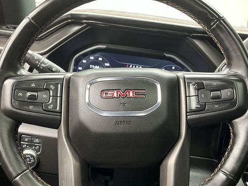 Certified 2025 GMC Sierra 2500 AT4 w/ AT4 Premium Plus Package AWD/4WD image 17