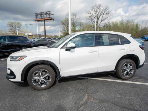Used 2024 Honda HR-V EX-L image 3