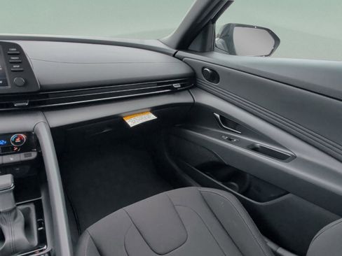 New 2026 Hyundai Elantra SEL Sport Premium image 33