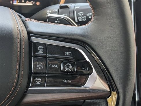 New 2025 Jeep Grand Cherokee L Summit w/ Luxury Tech Group V image 26