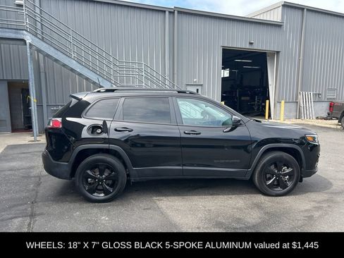 Certified 2023 Jeep Cherokee Altitude Lux w/ Lux Elite Package AWD/4WD image 2