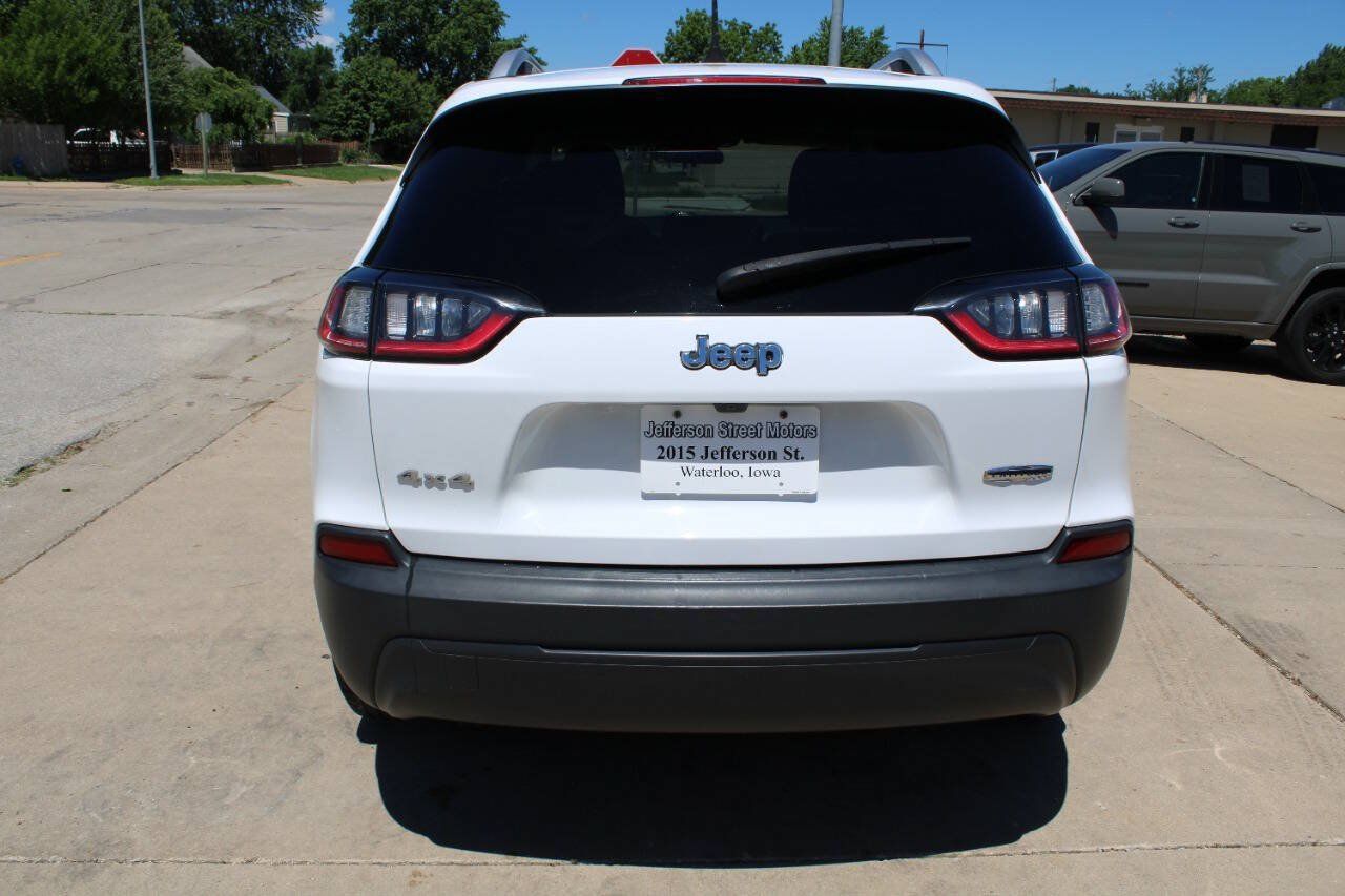 Used 2019 Jeep Cherokee Latitude w/ Popular Appearance Group AWD/4WD image 3
