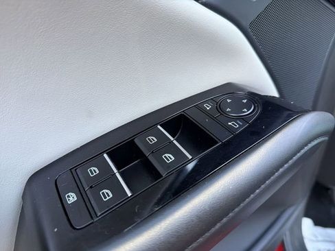 Certified 2023 MAZDA MAZDA3 s FWD image 13