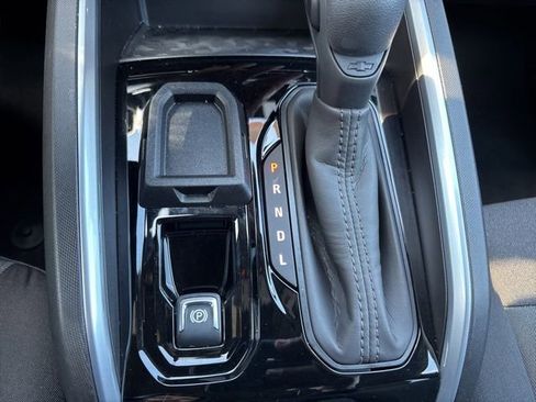 Used 2025 Chevrolet Colorado W/T RWD image 25