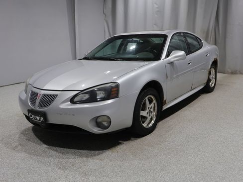 Used 2004 Pontiac Grand Prix GT2 w/ GT Sport Appearance Package FWD image 7