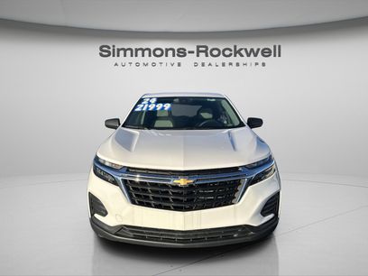 Used 2024 Chevrolet Equinox LS w/ LS Convenience Package