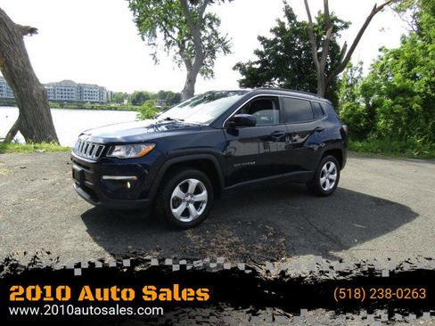 Used 2021 Jeep Compass Latitude AWD/4WD image 1