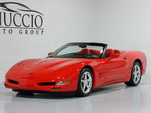 Used 2000 Chevrolet Corvette Convertible w/ Memory Pkg image 31