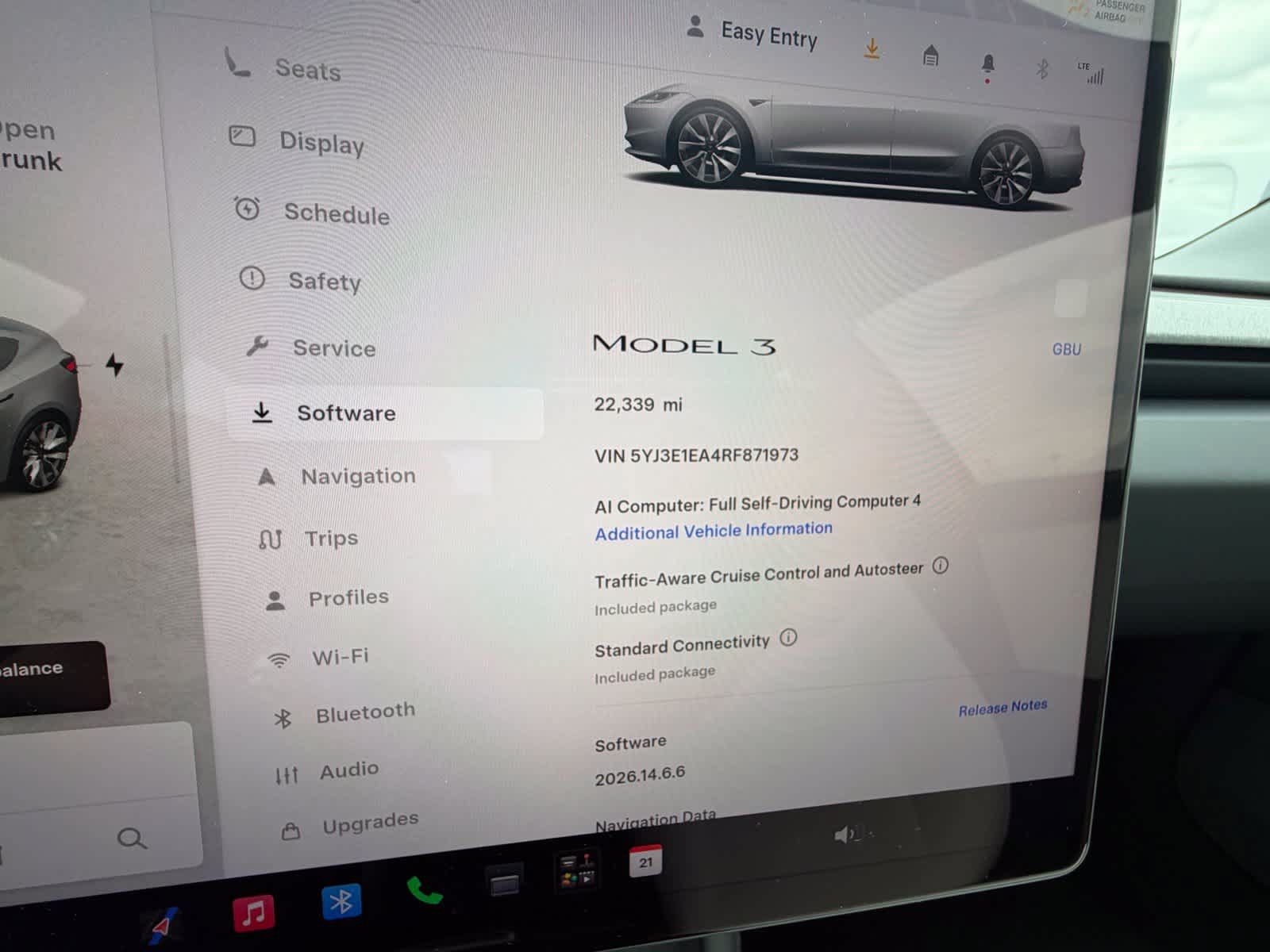 Used 2024 Tesla Model 3 Standard Range RWD image 7