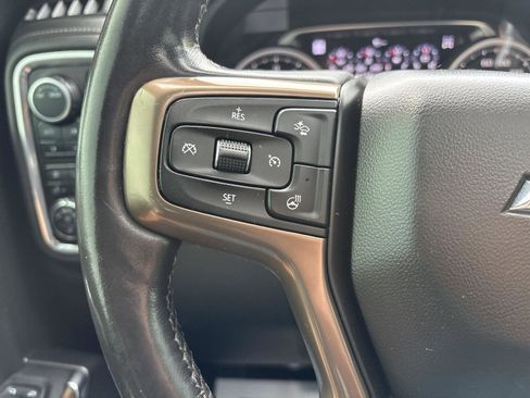 Used 2020 Chevrolet Silverado 1500 High Country w/ Technology Package AWD/4WD image 18