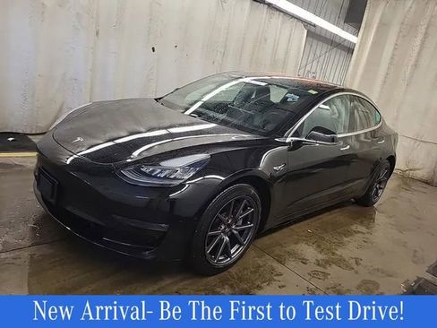 Used 2018 Tesla Model 3 Long Range image 1