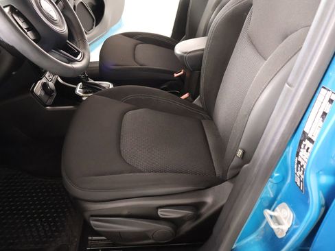 Used 2022 Jeep Renegade Altitude image 12