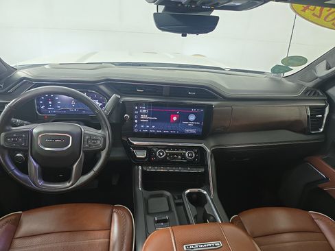 Certified 2024 GMC Sierra 2500 Denali Ultimate AWD/4WD image 13