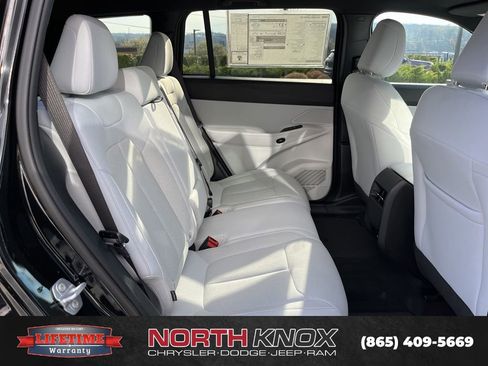 New 2026 Jeep Cherokee Laredo image 19